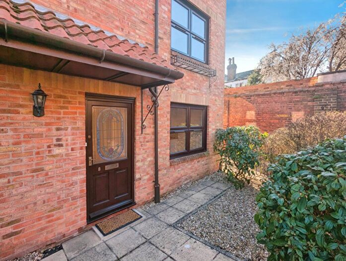 2 Bedroom Maisonette To Rent In Wainwell Mews, Lincoln, LN2