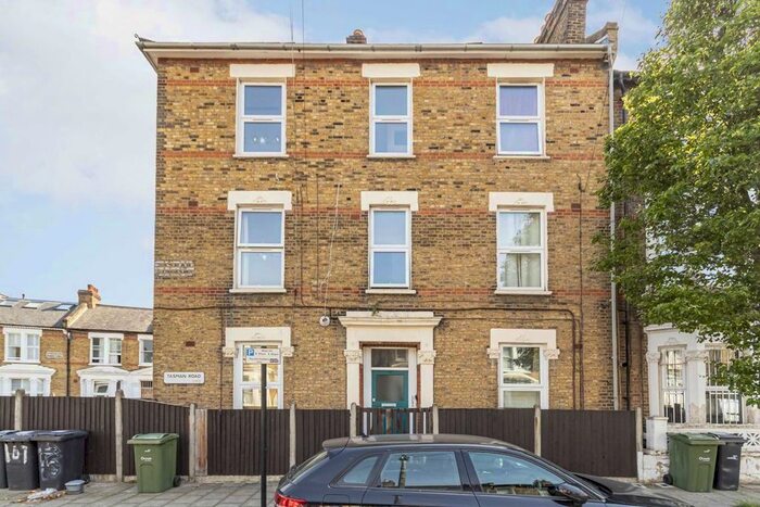 1 Bedroom Flat To Rent In Tasman Road, London, SW9