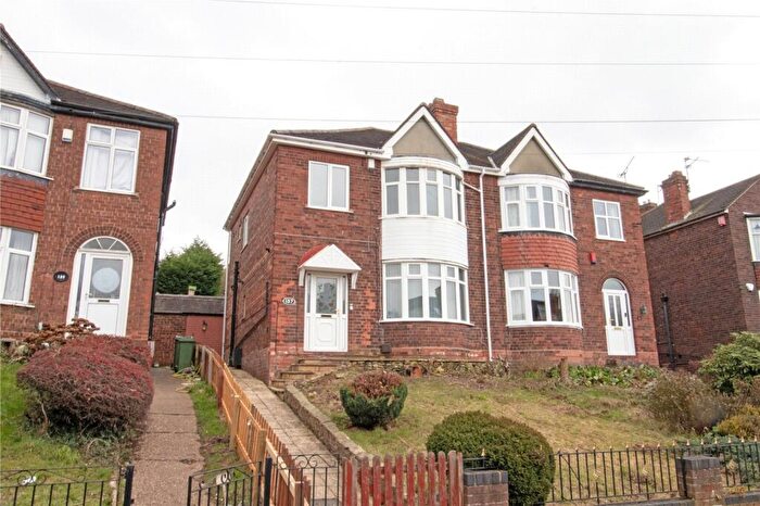 4 Bedroom Semi-Detached House For Sale In Sandsfield Lane, Gainsborough, Lincolnshire, DN21