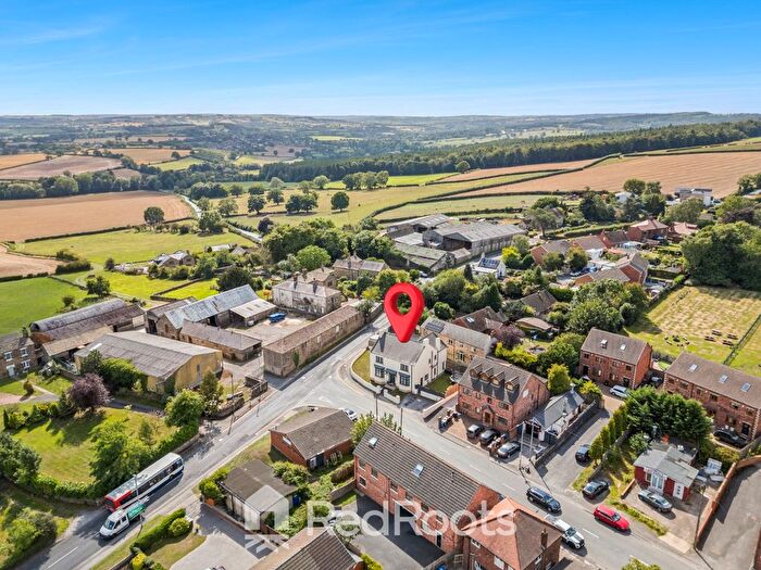 4 Bedroom Detached House For Sale In White Bear, Ballfield Lane, S75