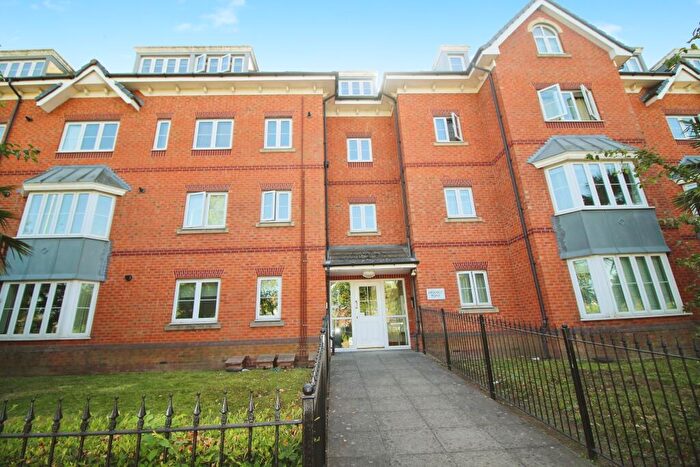 2 Bedroom Flat To Rent In Radcliffe Road, West Bridgford, NG2