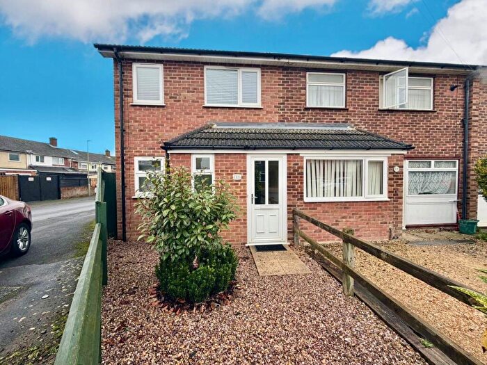 2 Bedroom End Of Terrace House To Rent In Benson Road, Abingdon, OX14