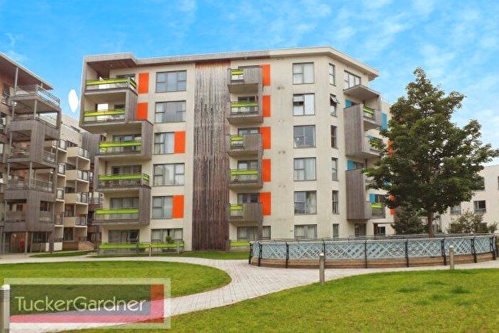 2 Bedroom Flat To Rent In Glenalmond Avenue, Cambridge, CB2