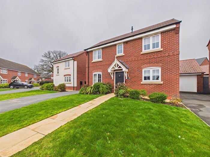 3 Bedroom Detached House For Sale In Linseed Place, Mickleover, Derby, DE3