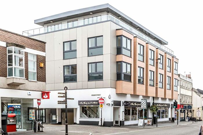 1 Bedroom Flat For Sale In Hanover House, Brentwood, CM14