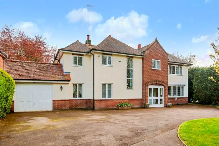 4 Bedroom Detached House For Sale In Weston Lane, Bulkington, Warwickshire, CV12