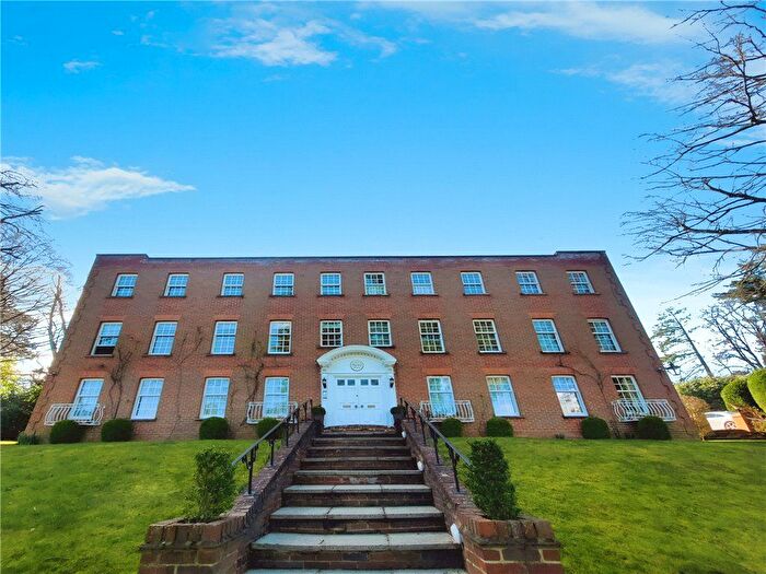 2 Bedroom Flat To Rent In Ridgemount Road, Ascot, Berkshire, SL5