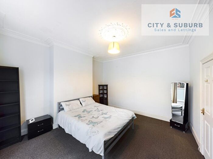 2 Bedroom Flat To Rent In Mundella Terrace, Heaton, Newcastle Upon Tyne, Tyne And Wear, NE6