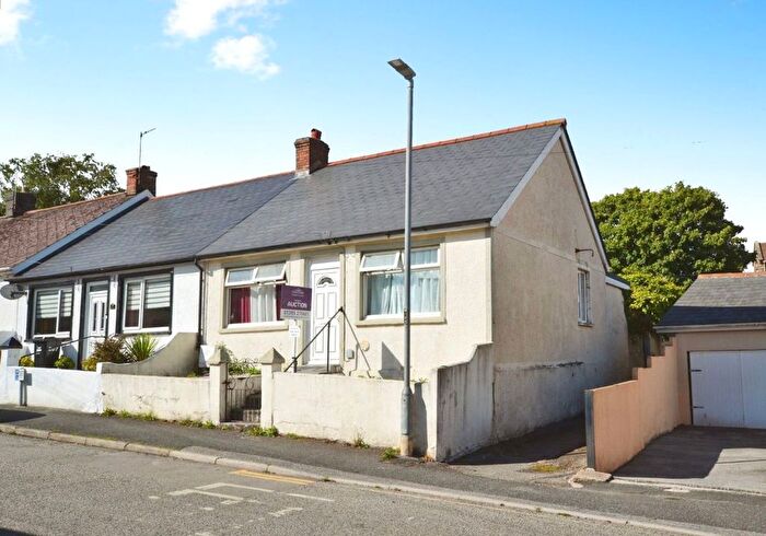 3 Bedroom Bungalow For Sale In North Roskear Road, Tuckingmill, Camborne, Cornwall, TR14