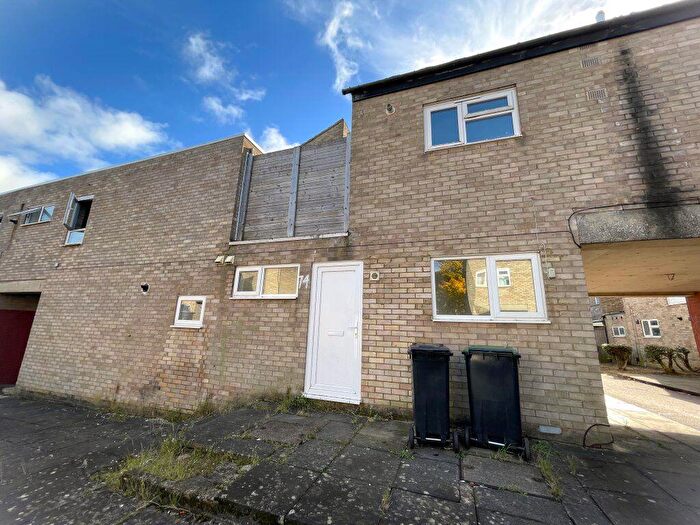 2 Bedroom Flat To Rent In Epsom Walk, Corby, NN18