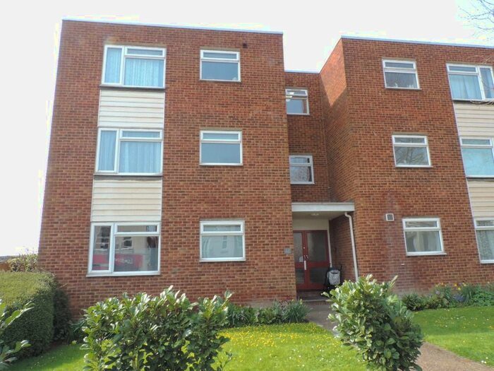 1 Bedroom Flat To Rent In Stratton Ct, Worplesdon Rd, Guildford, GU2