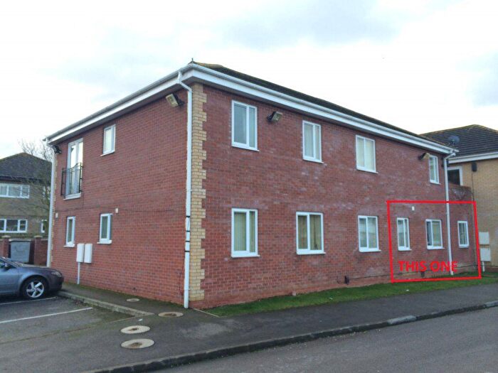 1 Bedroom Flat To Rent In Langdale Grove, NN17