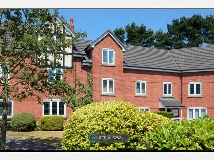 1 Bedroom Flat To Rent In Lister Grove, Blythe Bridge, Stoke-On-Trent, ST11