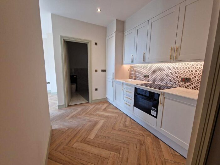 Studio To Rent In Davigdor Road, BN3