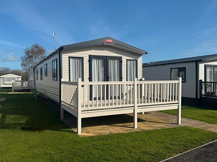 2 Bedroom Park Home For Sale In Stanford Bishop, Worcester, WR6