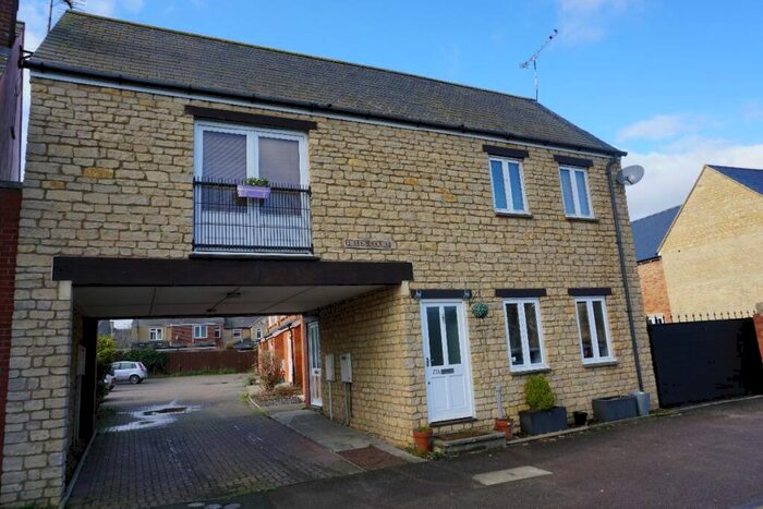 1 Bedroom Apartment To Rent In East Street, Olney, MK46