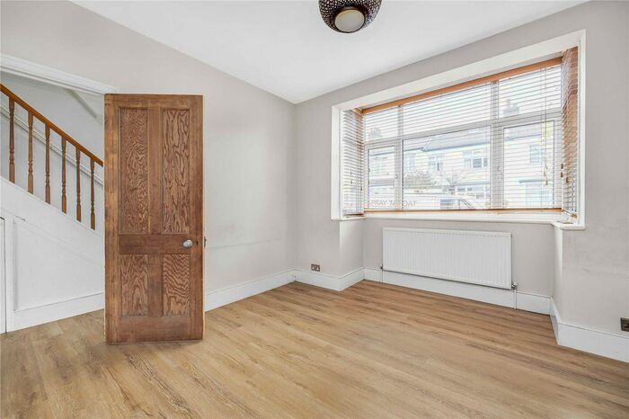 3 Bedroom Terraced House To Rent In Hailsham Road, Tooting, SW17