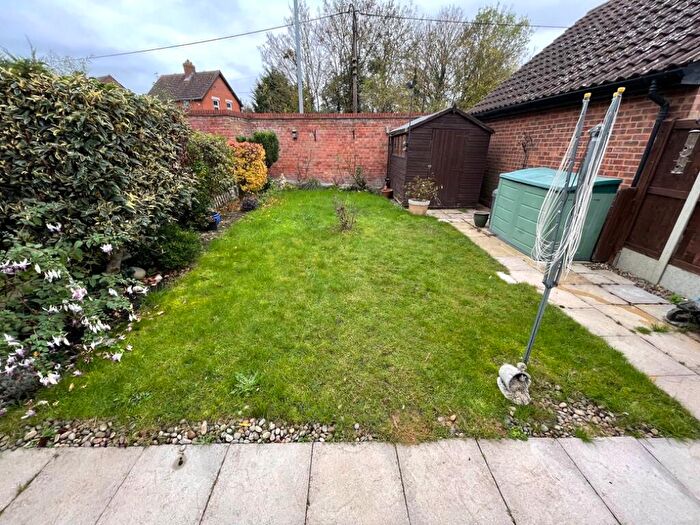 2 Bedroom Semi-Detached House For Sale In Sauls Bridge Close, Witham, CM8