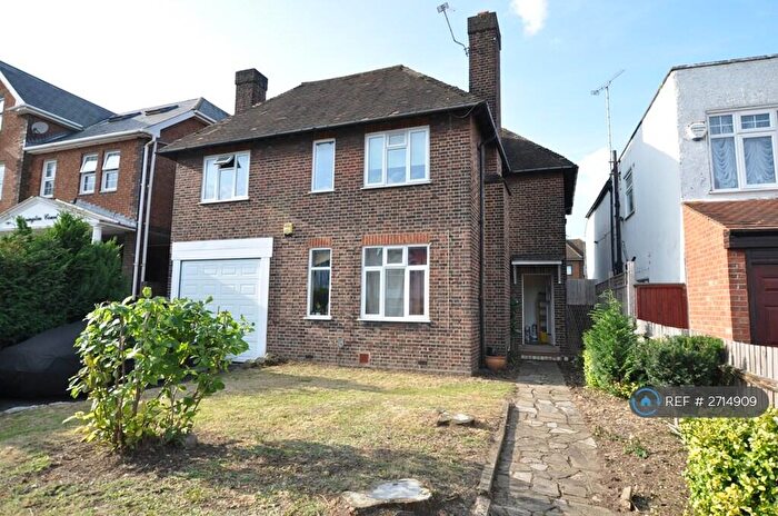 5 Bedroom Detached House To Rent In Finchley Lane, London, NW4