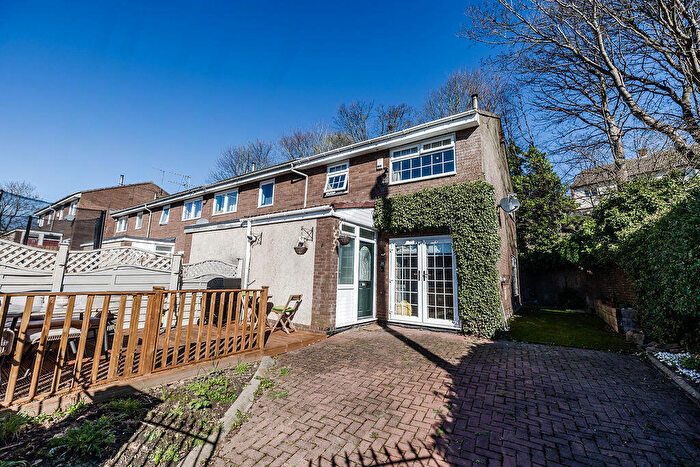 2 Bedroom House For Sale In Blyth Court, Newcastle Upon Tyne, NE15