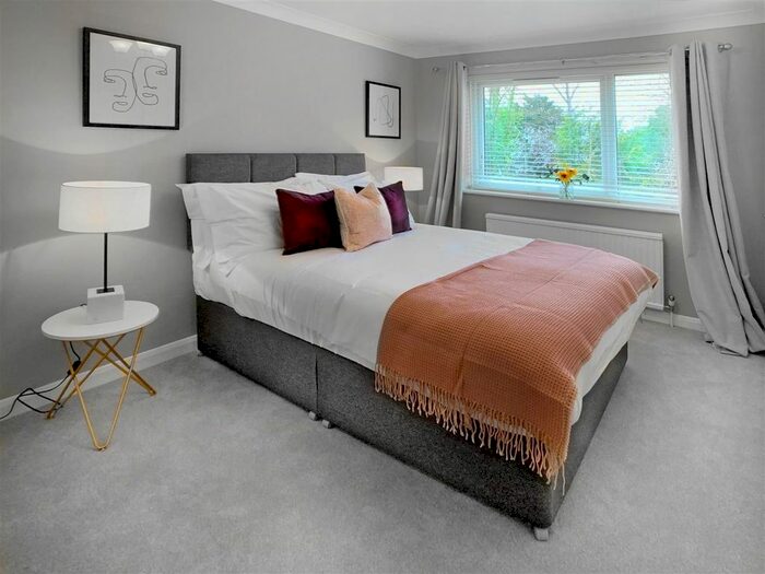 2 Bedroom Property To Rent In Pipit Green, Bracknell, RG12