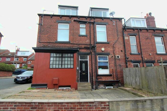 1 Bedroom Flat To Rent In Woodside Avenue, Burley, Leeds, LS4