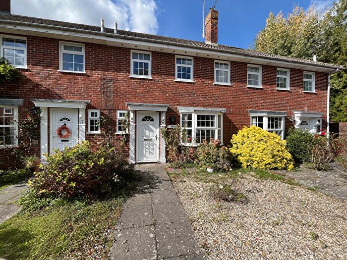 3 Bedroom Terraced House For Sale In Canal Walk, Hungerford, RG17