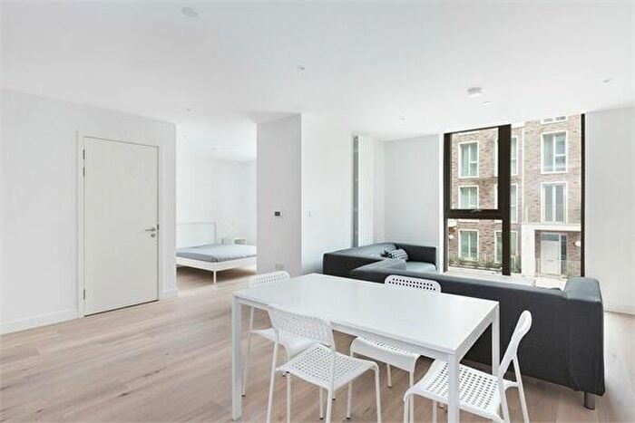 1 Bedroom Flat To Rent In Commodore House, Royal Wharf, London, E16
