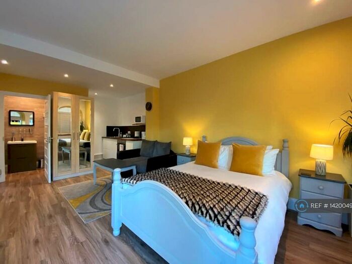 Studio To Rent In Harlestone Road, Northampton, NN5