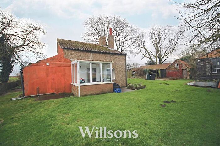 2 Bedroom Detached House For Sale In Skirmore Road, Friskney, Boston, PE22