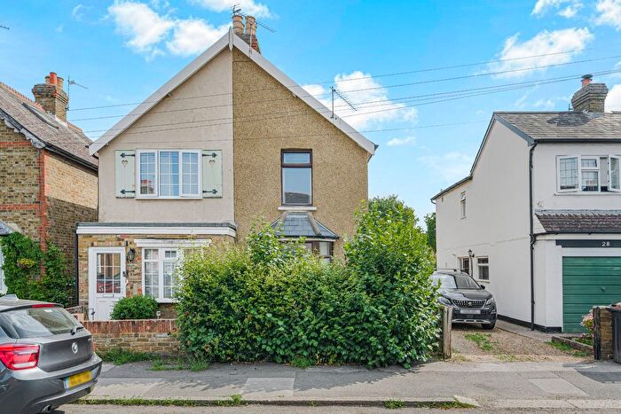2 Bedroom Semi-Detached House For Sale In Walton-On-Thames, Surrey, KT12