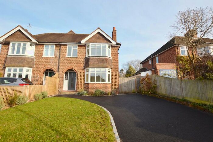 3 Bedroom Semi-Detached House To Rent In Burnham Rise, Emmer Green, RG4