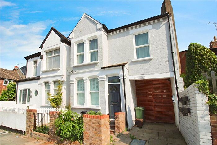 1 Bedroom Semi-Detached House To Rent In Bassingham Road, London, SW18