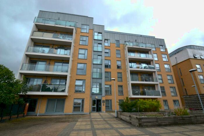 2 Bedroom Flat To Rent In Monument Court, Woolners Way, Stevenage, SG1