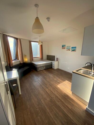 Studio To Rent In Moorfields, Liverpool, L2