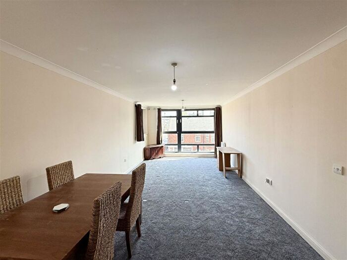 1 Bedroom Flat To Rent In Kennet Street, Reading, RG1