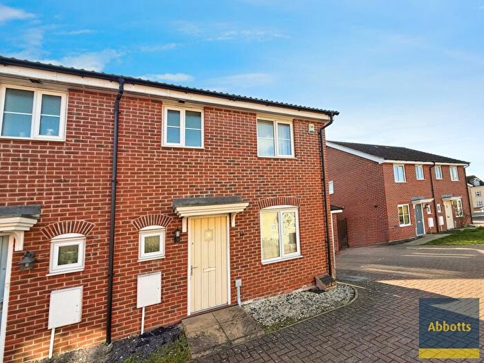 3 Bedroom House To Rent In Rosehip Avenue, Red Lodge, IP28