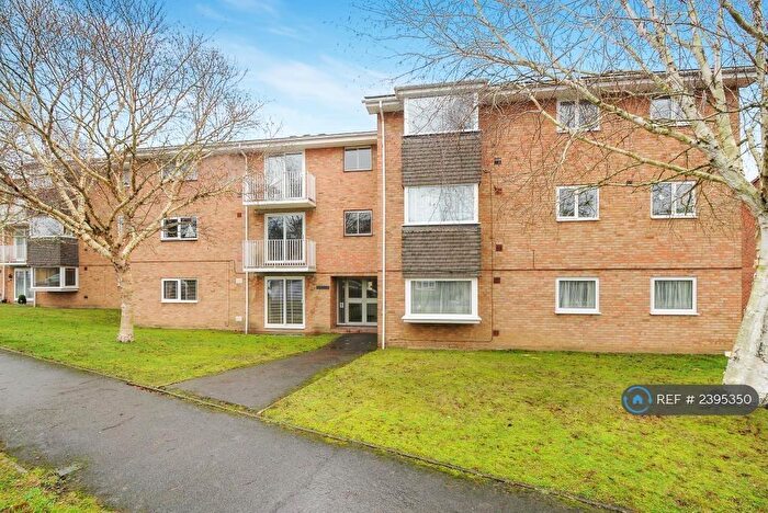 3 Bedroom Flat To Rent In Sunningdale, Ascot, SL5