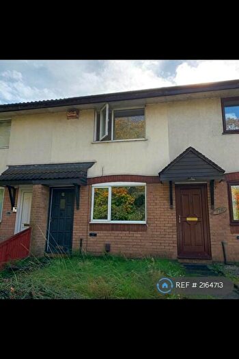 2 Bedroom Terraced House To Rent In Wash Lane, Bury, BL9