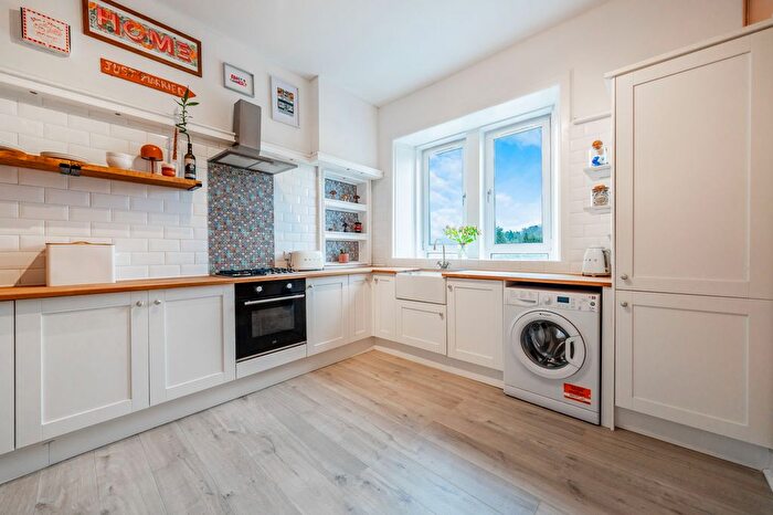 1 Bedroom Flat For Sale In Clarkston Road, Flat /, Muirend, Glasgow, G44