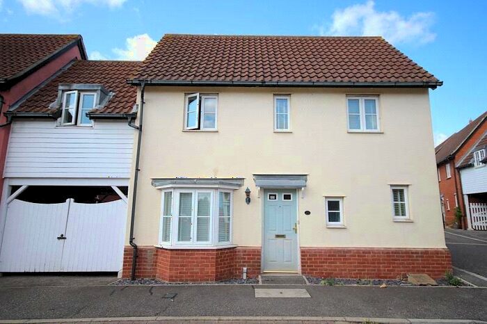 2 Bedroom End Of Terrace House To Rent In Cowdrie Way, Springfield, Chelmsford, CM2