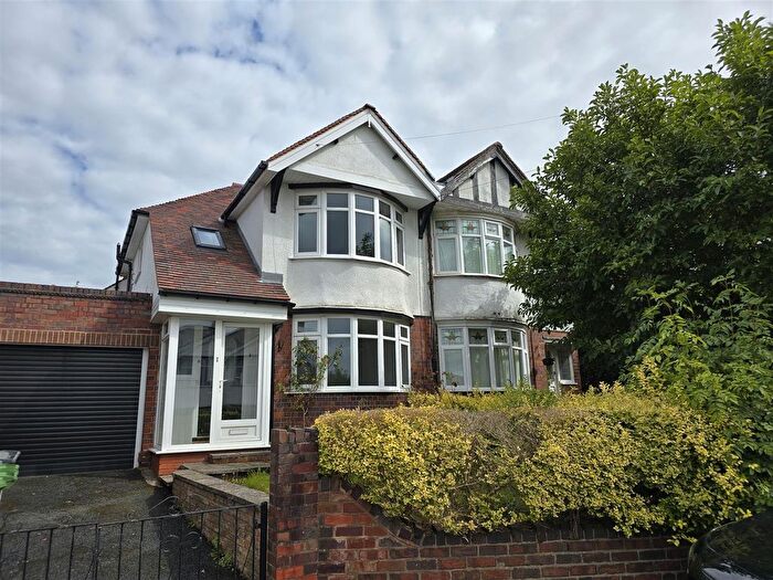 2 Bedroom Semi-Detached House To Rent In Leswell Grove, Kidderminster, DY10