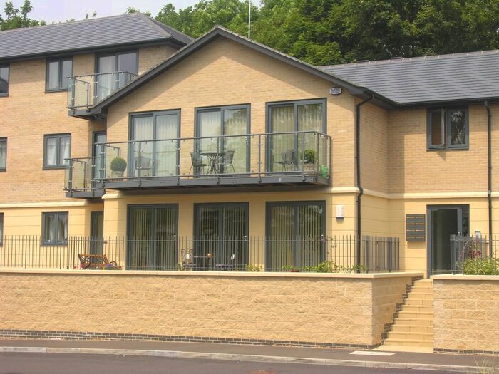 2 Bedroom Flat To Rent In Waters Meet, Mill Common, Huntingdon, Huntingdon, Cambridgeshire PE29