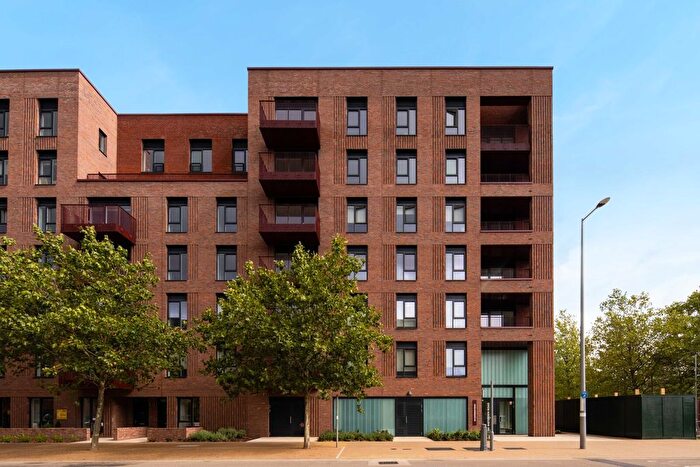 1 Bedroom Flat To Rent In Waterden Road, London, E20