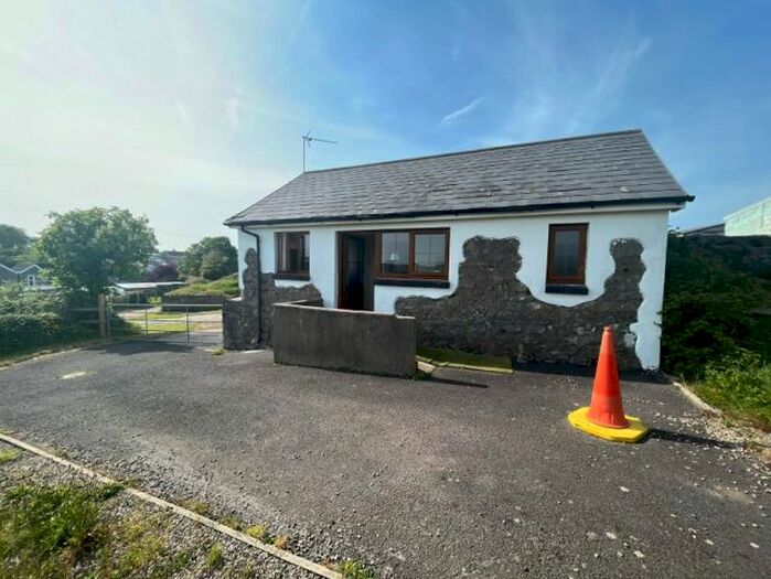 1 Bedroom Cottage To Rent In Bank Farm, Scurlage, SA3