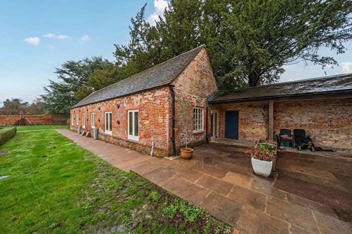 1 Bedroom Bungalow To Rent In Burderop Park, Wroughton, SN4