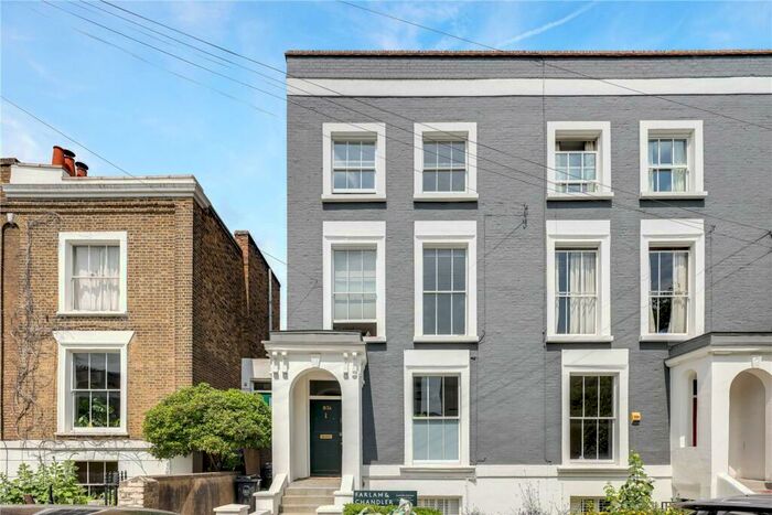 2 Bedroom Flat To Rent In Albion Drive, Hackney, London, E8