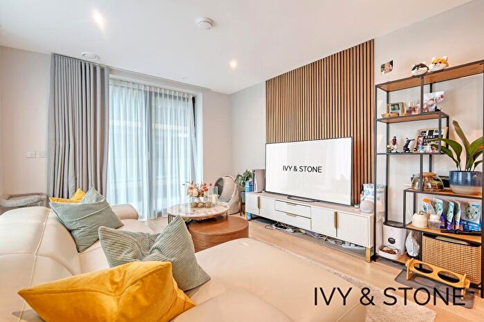 2 Bedroom Apartment For Sale In Clipper Street, London, Greater London, E16