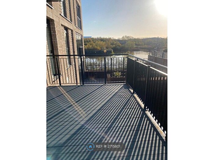 1 Bedroom Flat To Rent In Ordsall Lane, Manchester, M5