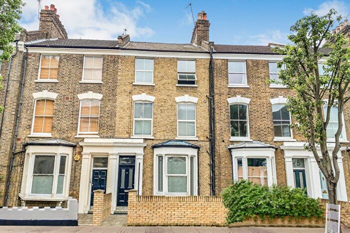 1 Bedroom Flat To Rent In Bryantwood Road, London, N7